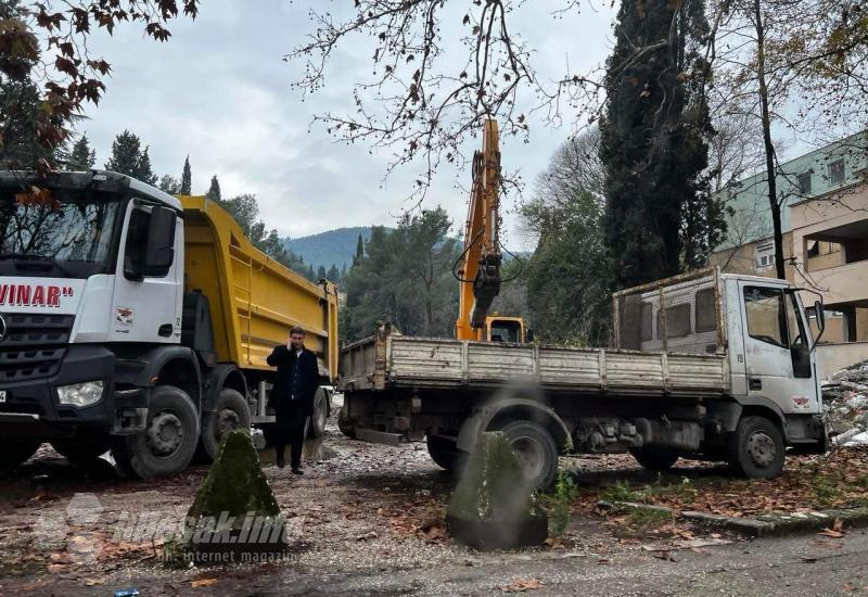 Demolicija u Ulici Petra Krešimira IV - Mostar: U povijest otišao još jedan bespravno izgrađeni objekt 